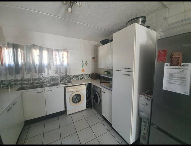 2 BEDROOM PROPERTY TO RENT IN BRYANSTON